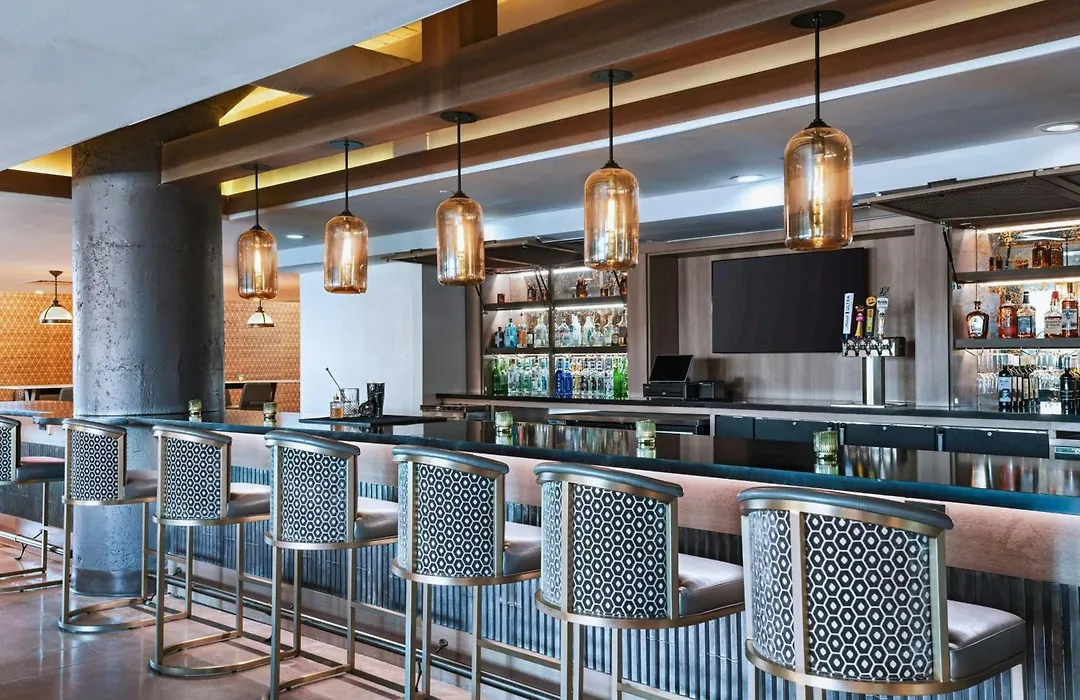 Fairfield Inn & Suites By Marriott Dallas Downtown-1