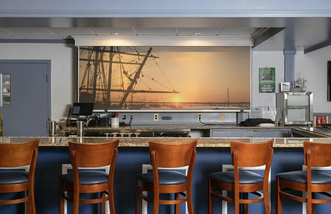 Hotel 1620 Plymouth Harbor-1