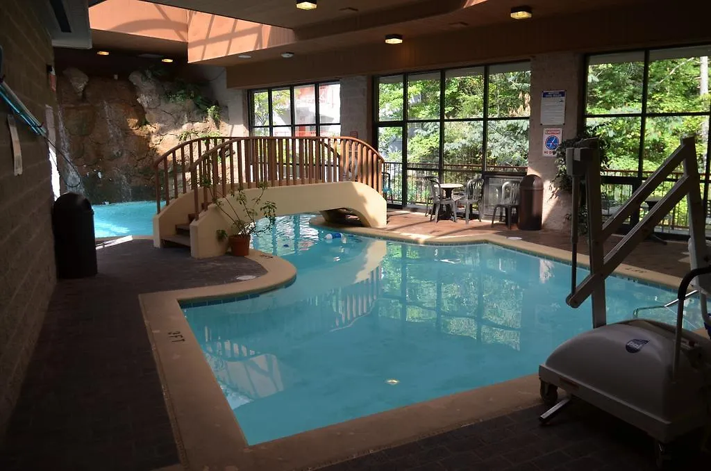 Zoders Inn And Suites-1