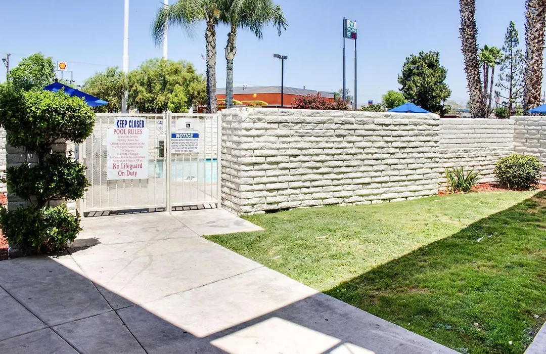 Motel 6-Bakersfield, Ca - South-1