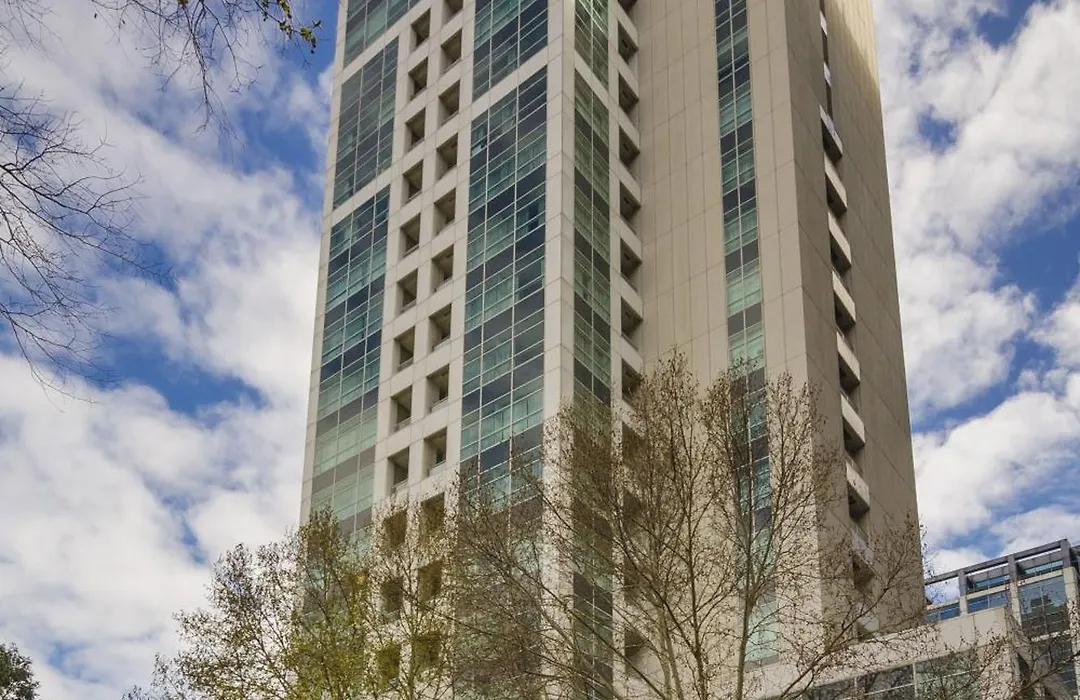 Clarion Suites Gateway-1