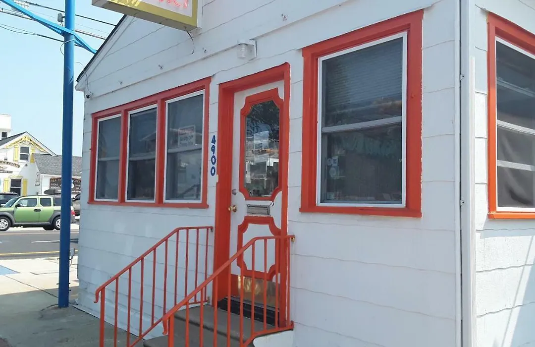Sunshine Motel-1