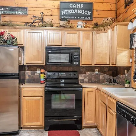 Cabins At Grand Mountain-2