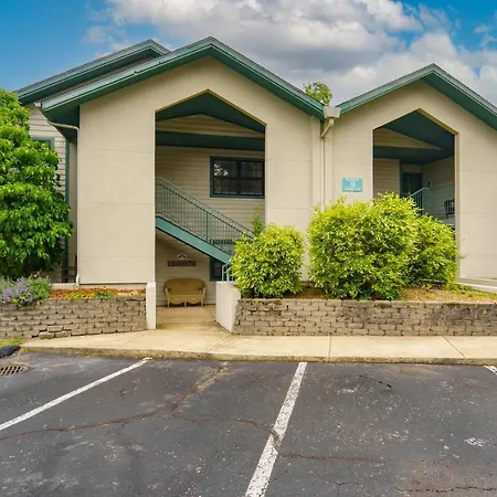 2 Bed Condo-The Greens At Thousand Hills-Coffee Bar-3