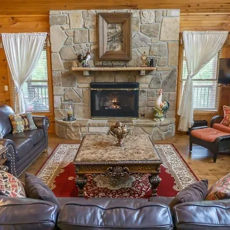 Smoky Mountain Splendor Two Third Acre 2 King Master Suites-3