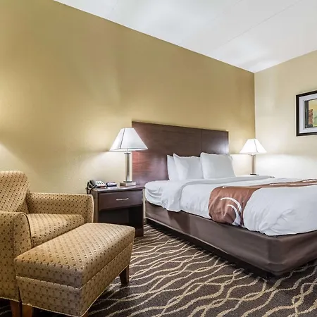 Quality Inn & Suites Southport-2