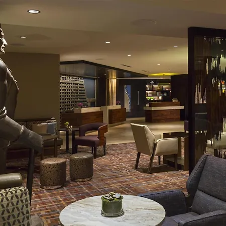Hyatt Centric Chicago Magnificent Mile-3