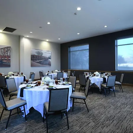 Embassy Suites Oklahoma City Downtown/Medical Center-3