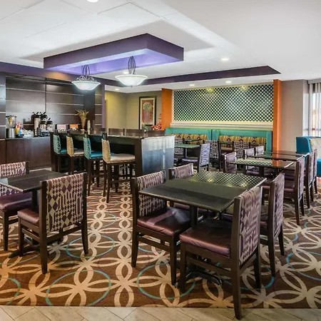 La Quinta By Wyndham Memphis Airport Graceland-2