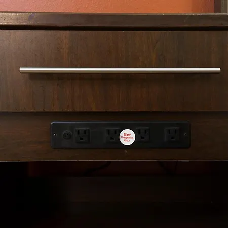 Red Roof Inn Plus Austin South - Airport-3