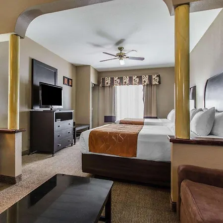 Comfort Suites Bakersfield-3