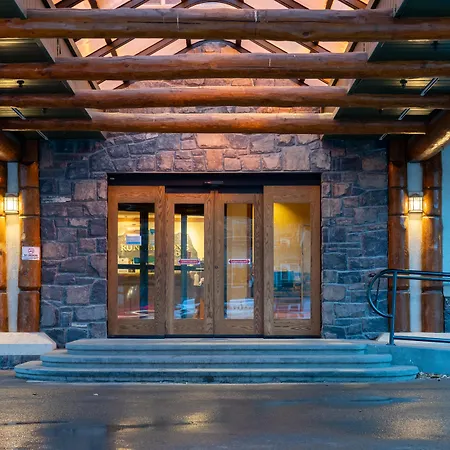 The Rundlestone Lodge-3