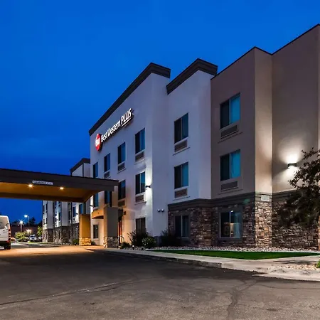 Best Western Plus Airport Inn & Suites-2