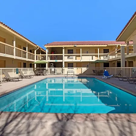 La Quinta Inn By Wyndham El Paso East Lomaland-3