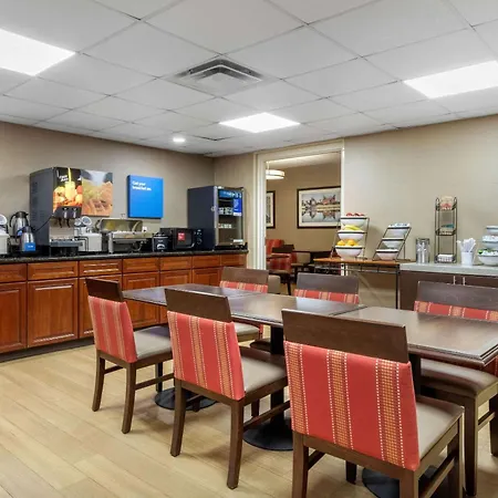 Comfort Inn & Suites Hamilton Place-2