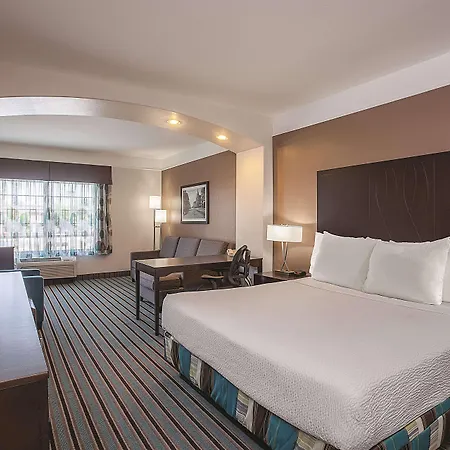 La Quinta By Wyndham Bakersfield North-3