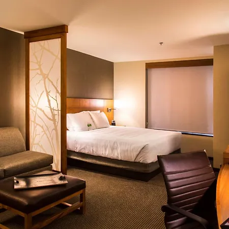 Hyatt Place Charlottesville-3