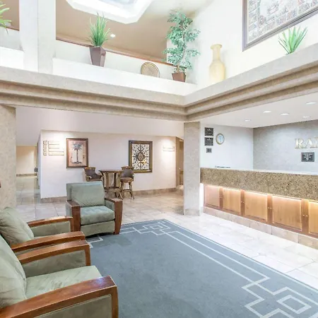 Ramada By Wyndham St George-3