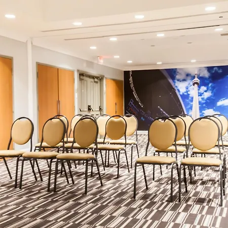 Best Western Premier Toronto Airport Carlingview Hotel-2