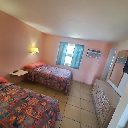 Caprice Motel - Wildwood-3