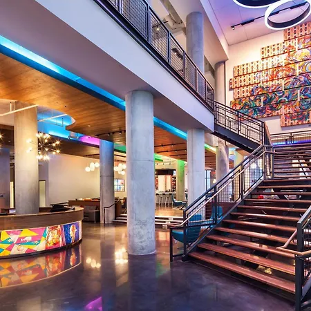 Aloft By Marriott Boston Seaport District-3