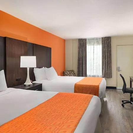 Howard Johnson By Wyndham Pigeon Forge-2