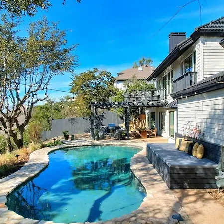 Austin 4 Bedroom Designer Pool Home-2