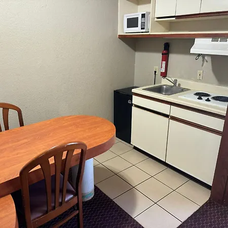 Fiesta Inn And Suites Medical Center I-10-3