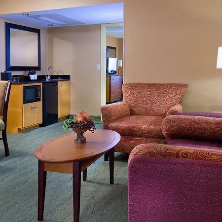 Embassy Suites By Hilton Kansas City International Airport-2
