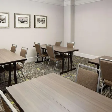 Hampton Inn Louisville Downtown-3