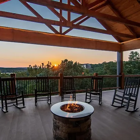 Staycation Lodge With Indoor Pool And Basketball Court-2