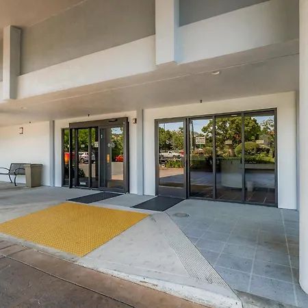 Best Western Plus Wine Country Inn & Suites-2