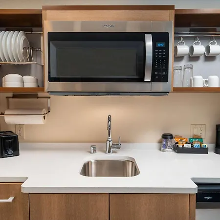Home2 Suites Bakersfield-2