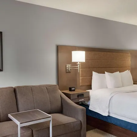 Hampton Inn & Suites Montgomery-Eastchase-3
