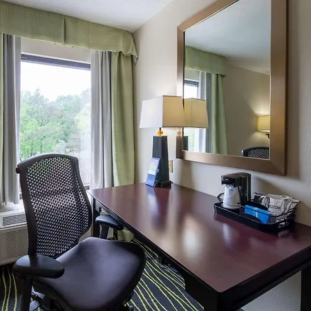 Hampton Inn Columbia I-26/Harbison Blvd-2