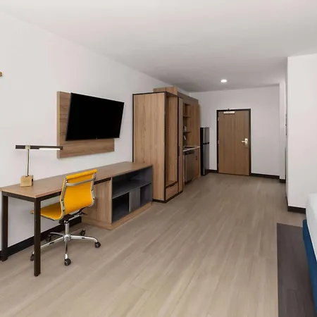La Quinta Inn & Suites By Wyndham El Paso East Loop-375-3