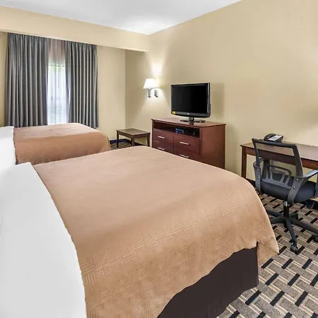 Clarion Inn & Suites Indianapolis Northwest-3