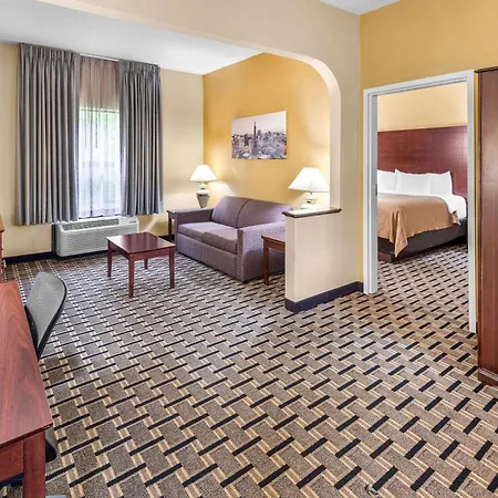 Clarion Inn & Suites Indianapolis Northwest-2