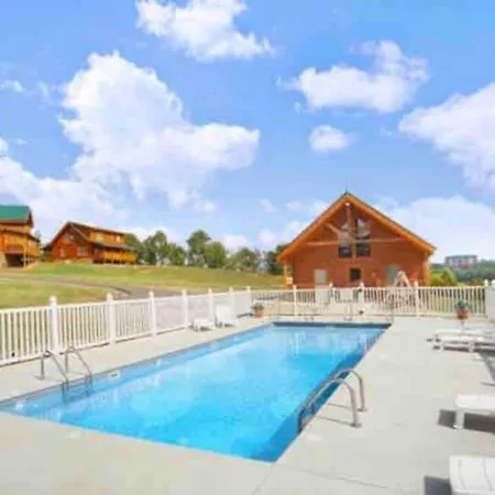 Papa Wolf'S Cabin - Pool Community-3