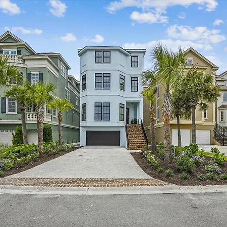 3 Singleton Beach - Oceanfront Estate, Private Pool, Elevator, Free Activities Included-2