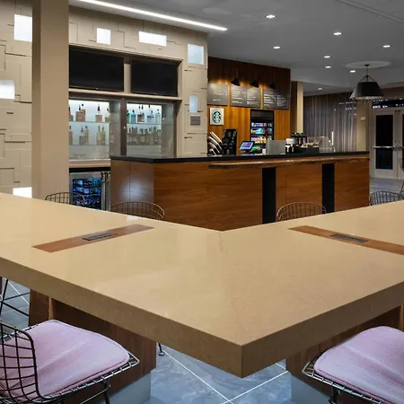 Courtyard By Marriott Indianapolis West-Speedway-3