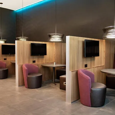 Courtyard By Marriott Mesa At Wrigleyville West-2