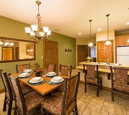 2Br Westgate Resort Sleeps 10 - Smoky Mtn Condo With Free Water Park-2