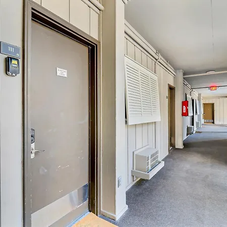 Ocean Dunes Villas #111, Beach Condo In Coligny Beach, 43 S Forest Beach Dr, Hilton Head Sc, Oceanfront Condo, Heated Pool, By Vacation Rental Hhi-2