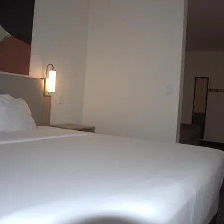 Spark By Hilton Amarillo East-3