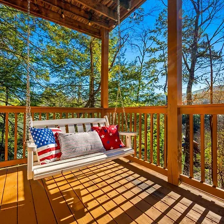 Smokiesboutiquecabins Would Love To Host You! 4 Miles To Gatlinburg Strip! Resort Pool Open May 1 Through Oct 1! Views, Shuffleboard, Hot Tub, Arcade!-2