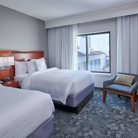 Courtyard By Marriott Indianapolis Castleton-2