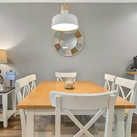Oceanfront 2Bd | Ground Floor | Pool | Full Kitchen | In-Unit Washer/Dryer-3