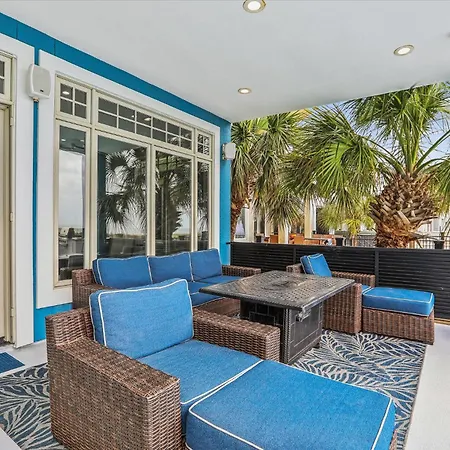 7 Singleton Beach Place- Oceanfront, Private Pool, Renovated, Free Activities Included-2