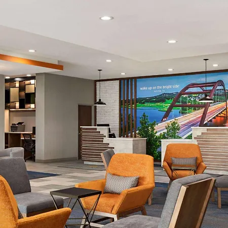 La Quinta Inn & Suites By Wyndham Austin South-2